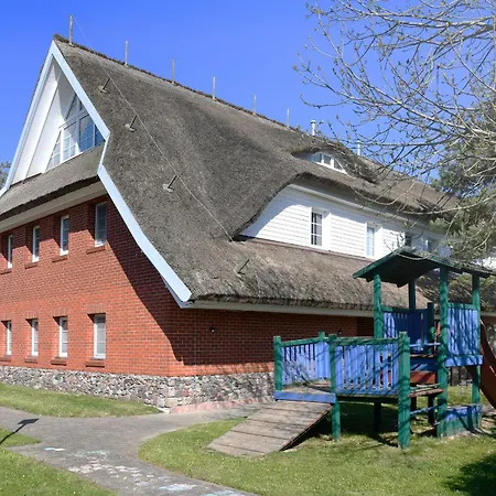 Apartamento Am Gutspark Drankse Strandkamille Dranske